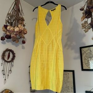Never Worn Yellow Guess Bodycon Dress Size Large
